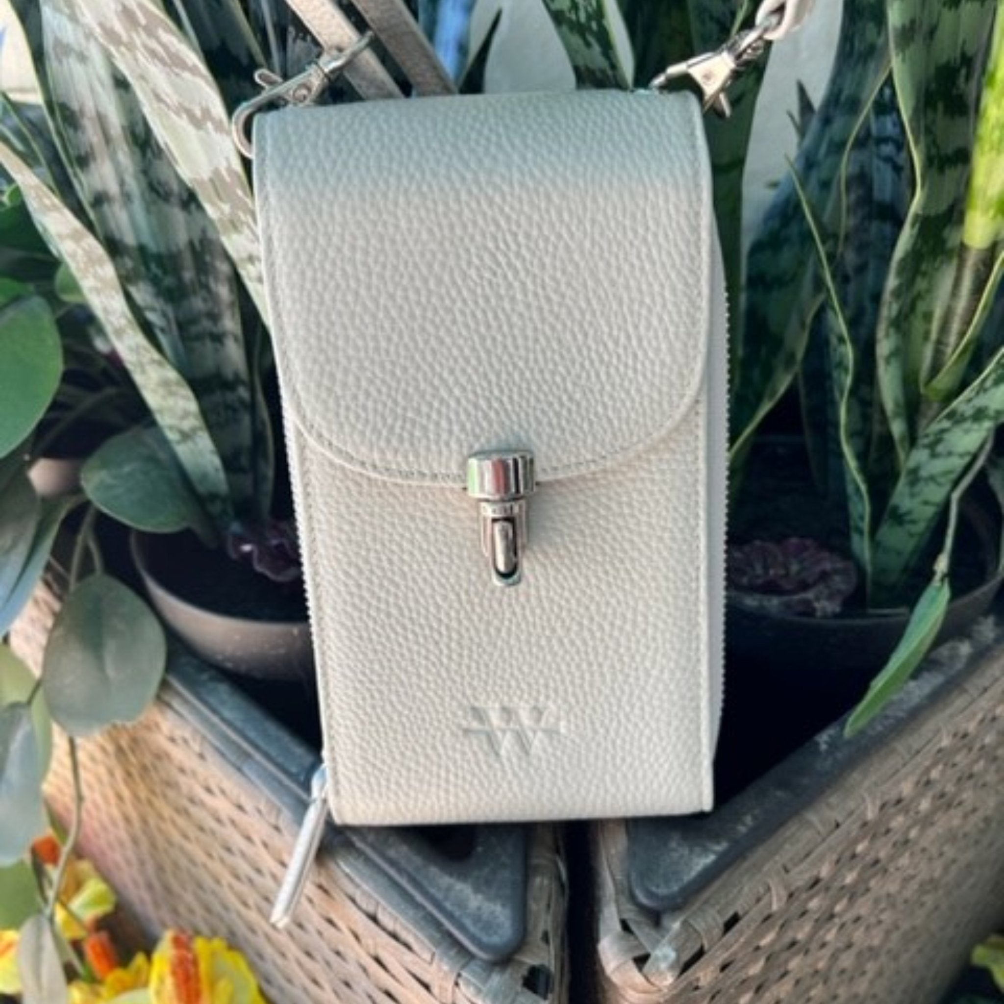 Country Club Clutches - Fairway Fittings