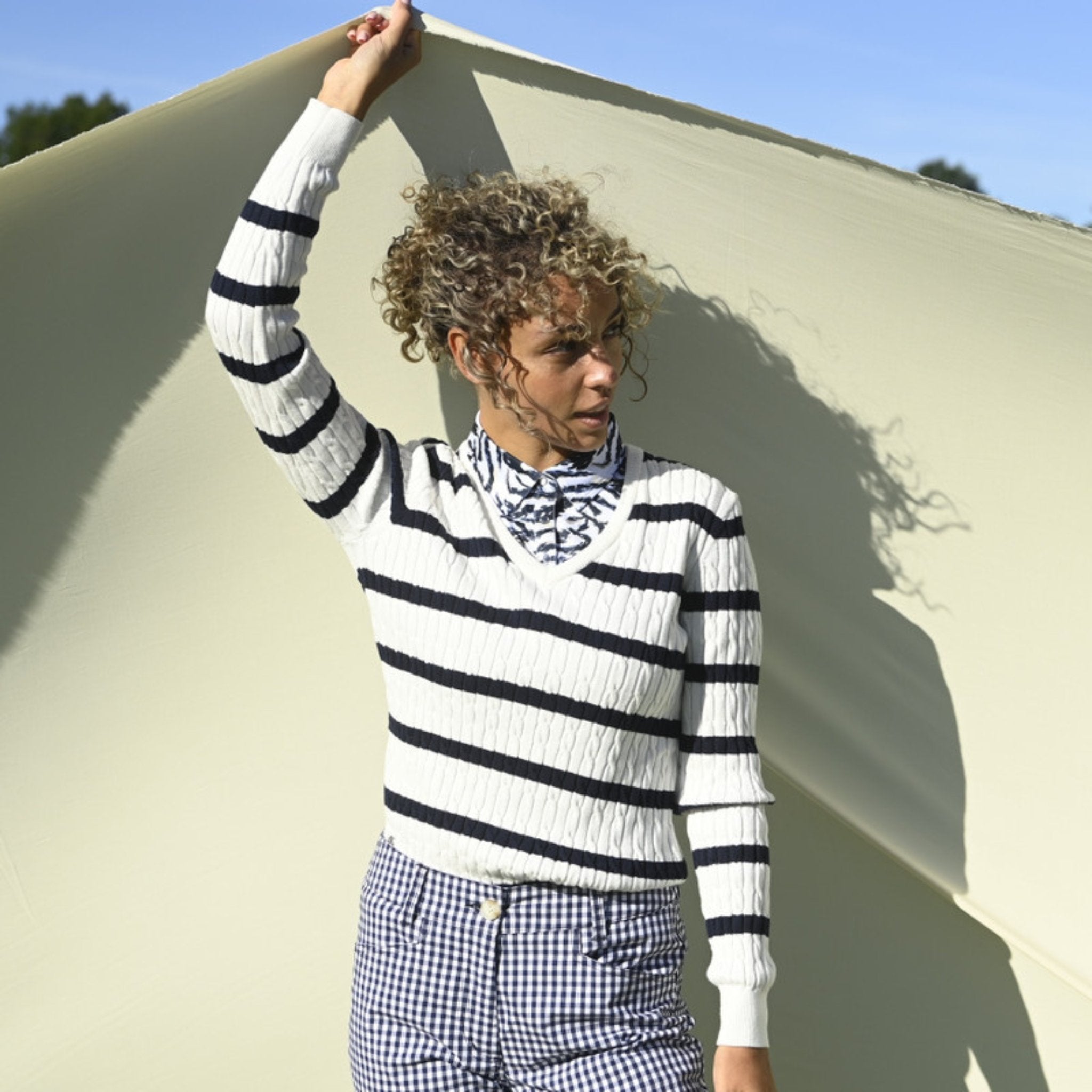 Dole White Pullover - Fairway Fittings